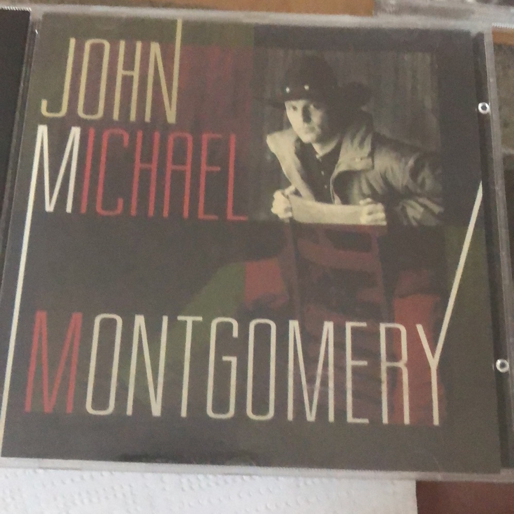 CDs CDs - Picture 2 of 3